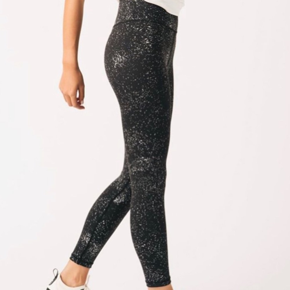 Zyia reflective light n tight 7/8 legging
